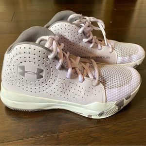 Girls Under Armour Basketball Shoes